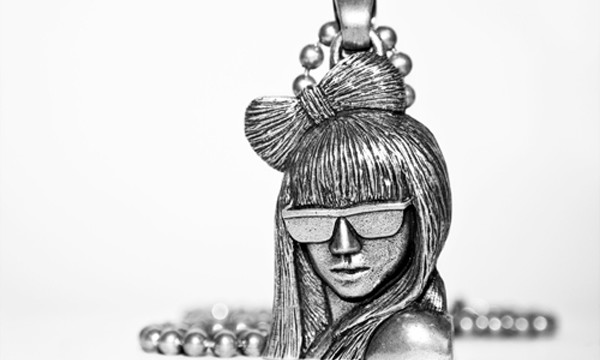 Серебро в форме знаменитостей