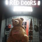 Red Doors (Закрыто) (Ред Дорс)
