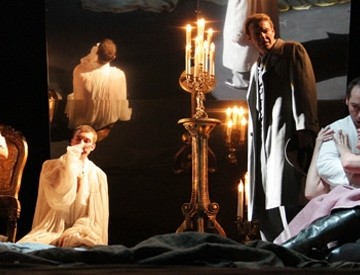 Киев увидит спектакль "Сто пятая страница про любовь"