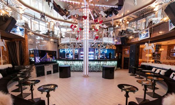 Где встретить Новый Год: Karusel Сlub и Двор Голосеевский (Киев)