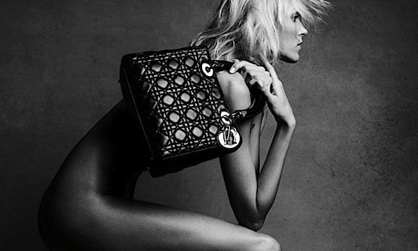 Выставка имени сумки  Lady Dior