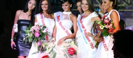 Дикусар, Валевская и Козловский выбирали «Мисс Пляж Украина 2011» (Фото)