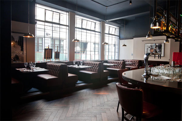 Международный ресторанный гид определил лучший ресторан Лондона за 2010
