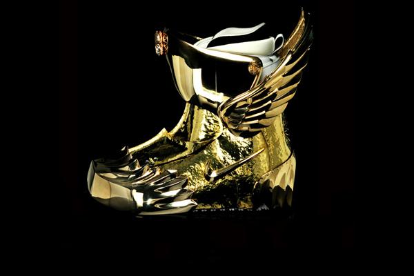 Золотые American Eagle от Nike