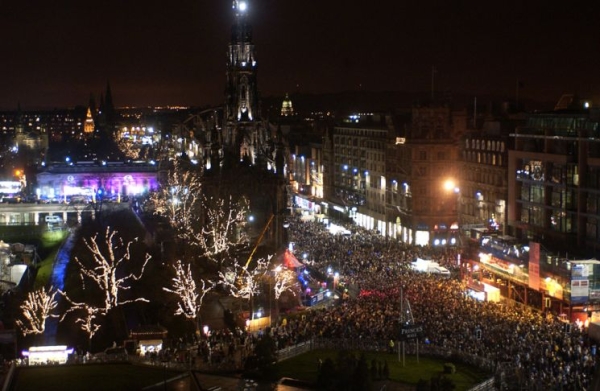 Новогодний фестиваль в Эдинбурге