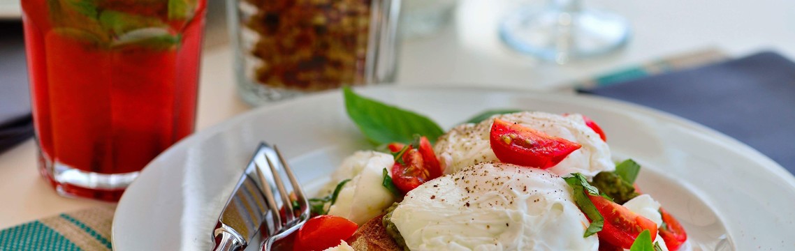 Поздние завтраки в ресторане River Grill