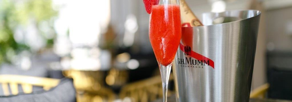 Лето с шампанским Mumm в ресторане DOM №10