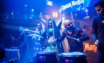 PartyHub show Bollywood night ft. Dj Lutique & Koyya live sax