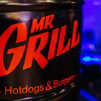 Mr.Grill Hotdogs&Burgers на Контрактовой (Мистер Гриль на Контрактовой площади)