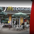 Макдональдс на Чорновола (McDonald's)